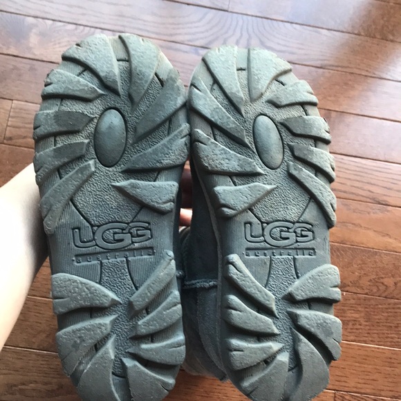 Classic Grey Long Uggs - Picture 4 of 8